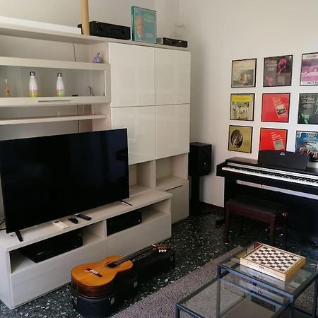 Апартаменты Music & Beach Савона Экстерьер фото