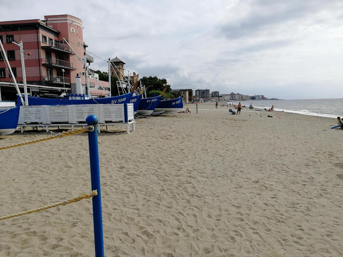 Апартаменты Music & Beach Савона Экстерьер фото